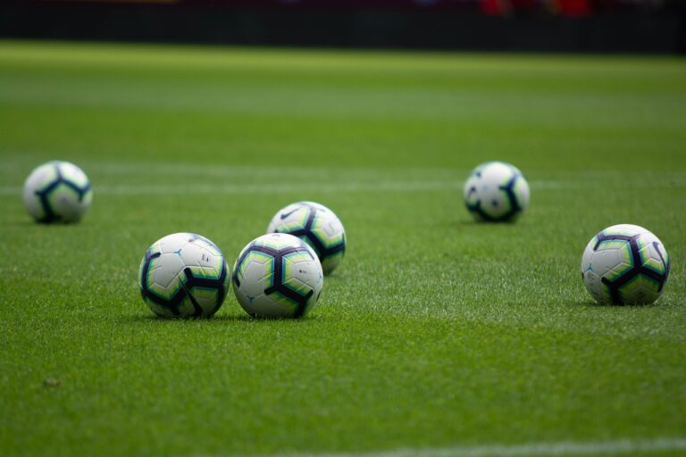 Kejuaraan Liga Sepak Bola Inggris: Permainan yang harus diperhatikan di tahun 2025