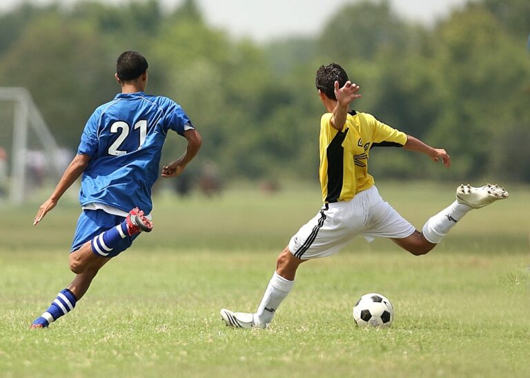6 Tip Analisis Sepak Bola Taktis untuk Petikan: Wawasan untuk Pertandingan Kunci