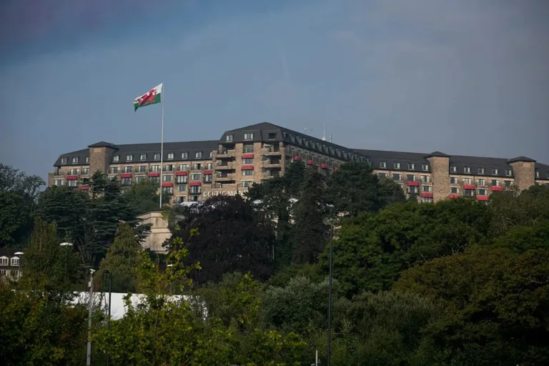 Kehilangan balon di Ryder Cup Host Celtic Manor Resort