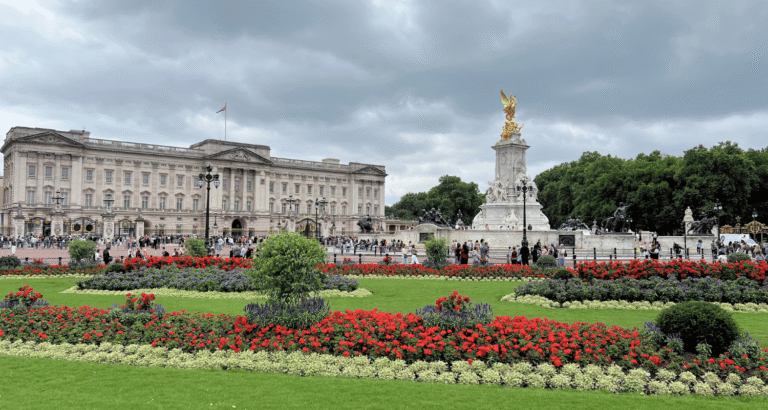 10 Atraksi yang Harus Dilihat Untuk Perjalanan London Anda: Daftar Perjalanan Bucket