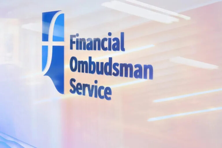 Pengaduan ke ombudsman bank berkurang setelah Departemen Keuangan melakukan tindakan keras