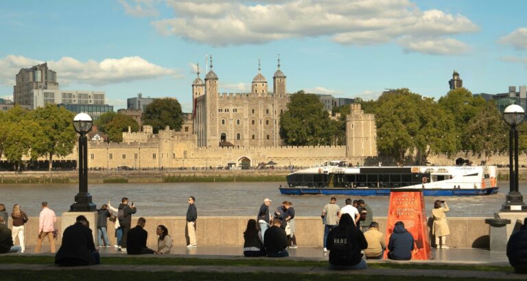 Hotel Terbaik Dekat Atraksi London untuk Tamasya Bebas Stres