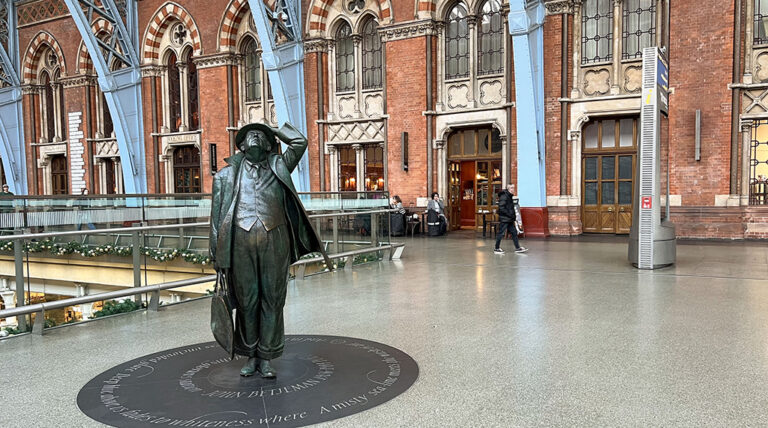 Rencana Perjalanan London Gratis Terbaik: Tur Jalan Kaki untuk Hari 1