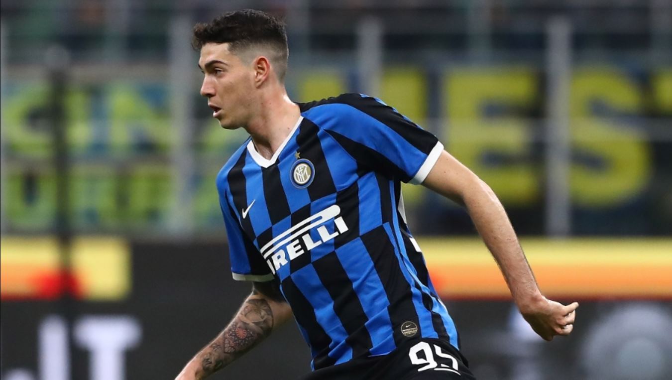 Liverpool kini naksir Alessandro Bastoni, bukan Guehi lagi, siap jadi suksesor Van Dijk?