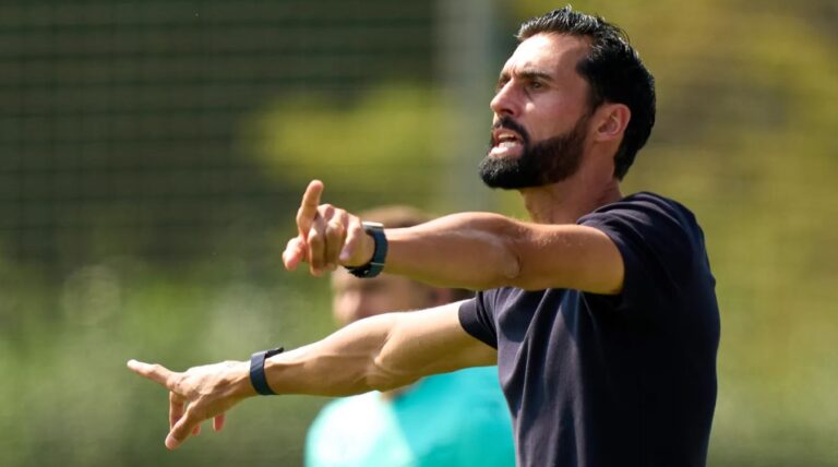 Seberapa hebatkah Alvaro Arbeloa? Dari Bernabeu ke Castilla, naik satu kelas menggantikan Xabi Alonso
