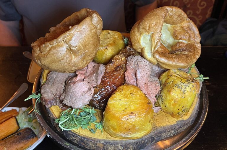 11 Tahun Kemudian: Apakah Ini Masih Sunday Roast Terbaik di London?