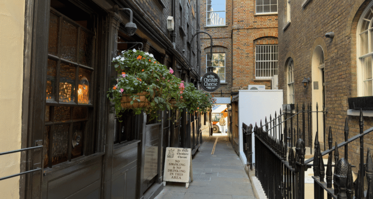 London Pub Food Tour: Is it Worth It?